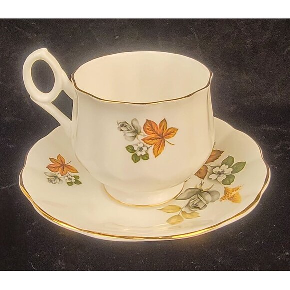 Vintage Royal Dover Bone China Teacup and Saucer Set - Picture 7 of 16